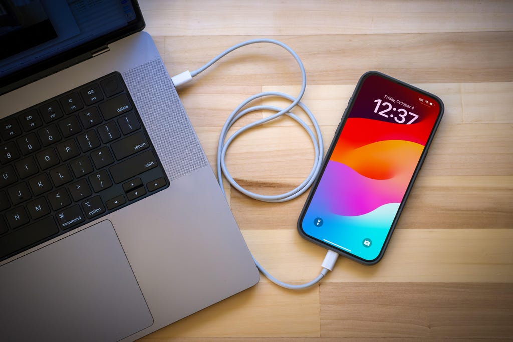 نحوه انتقال اطلاعات با ایفون 17